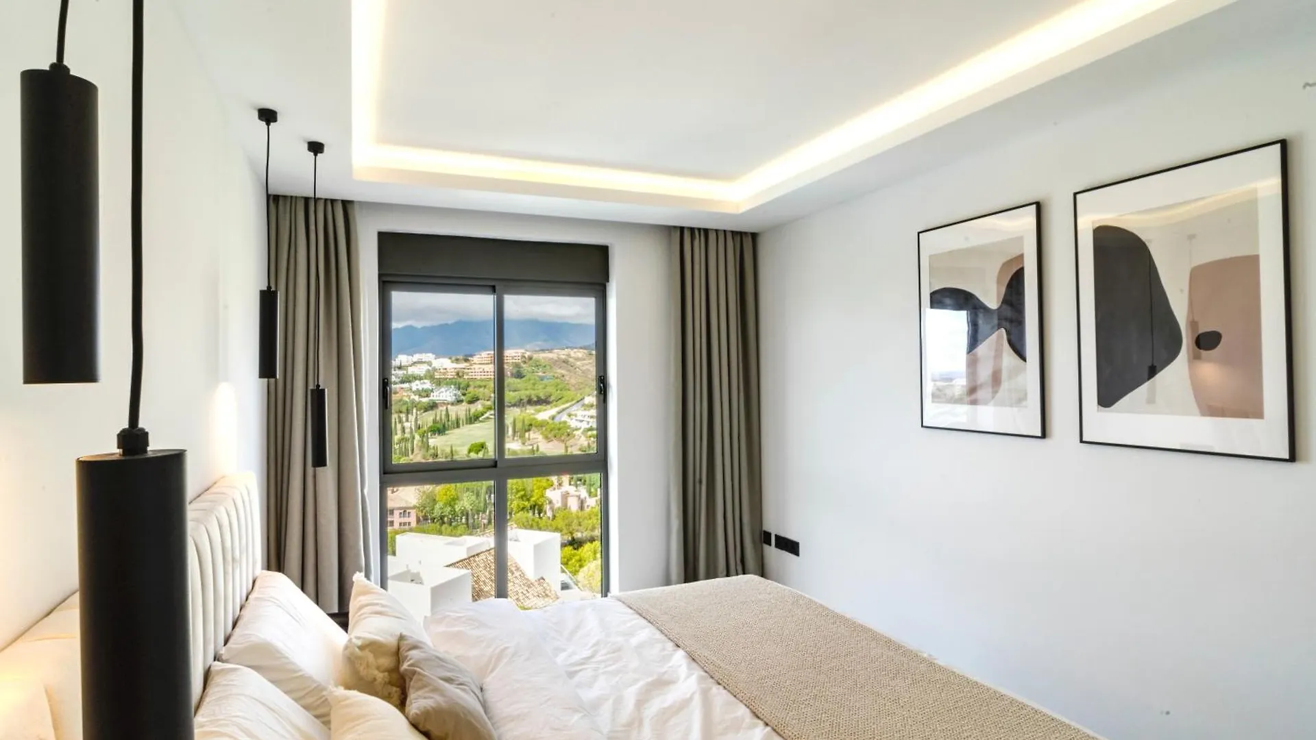 Conde Nest Flat With Wouw Views Apartment Estepona