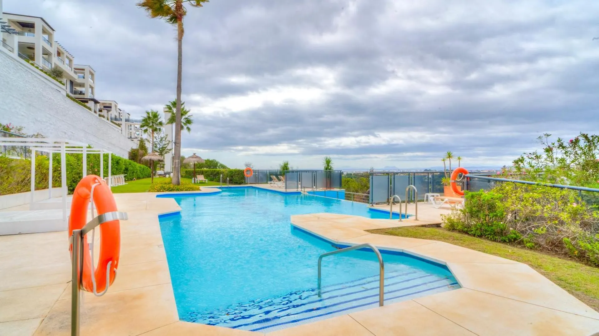 Conde Nest Flat With Wouw Views Apartment Estepona Spain