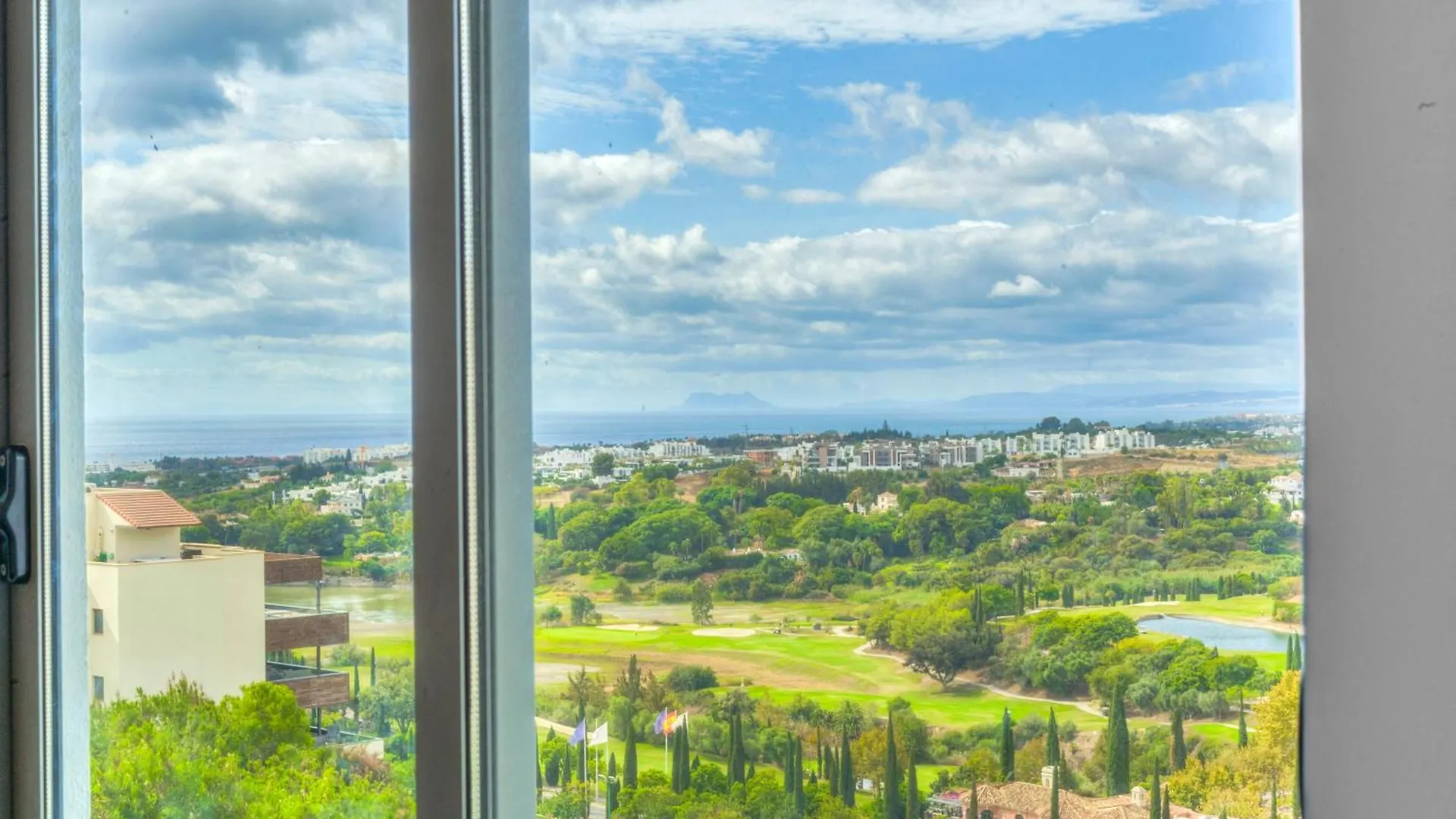 Conde Nest Flat With Wouw Views Apartment Estepona