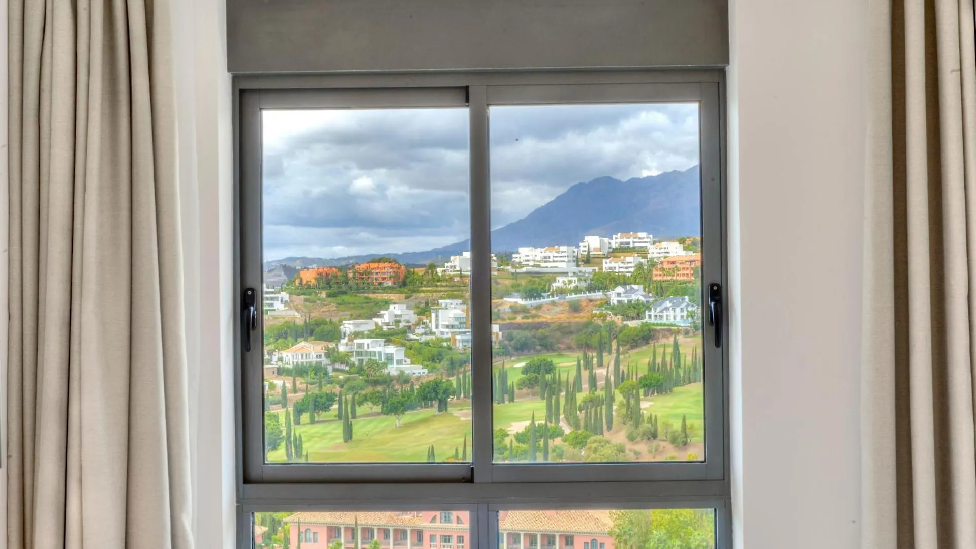 Conde Nest Flat With Wouw Views Apartment Estepona 0*,  Spain