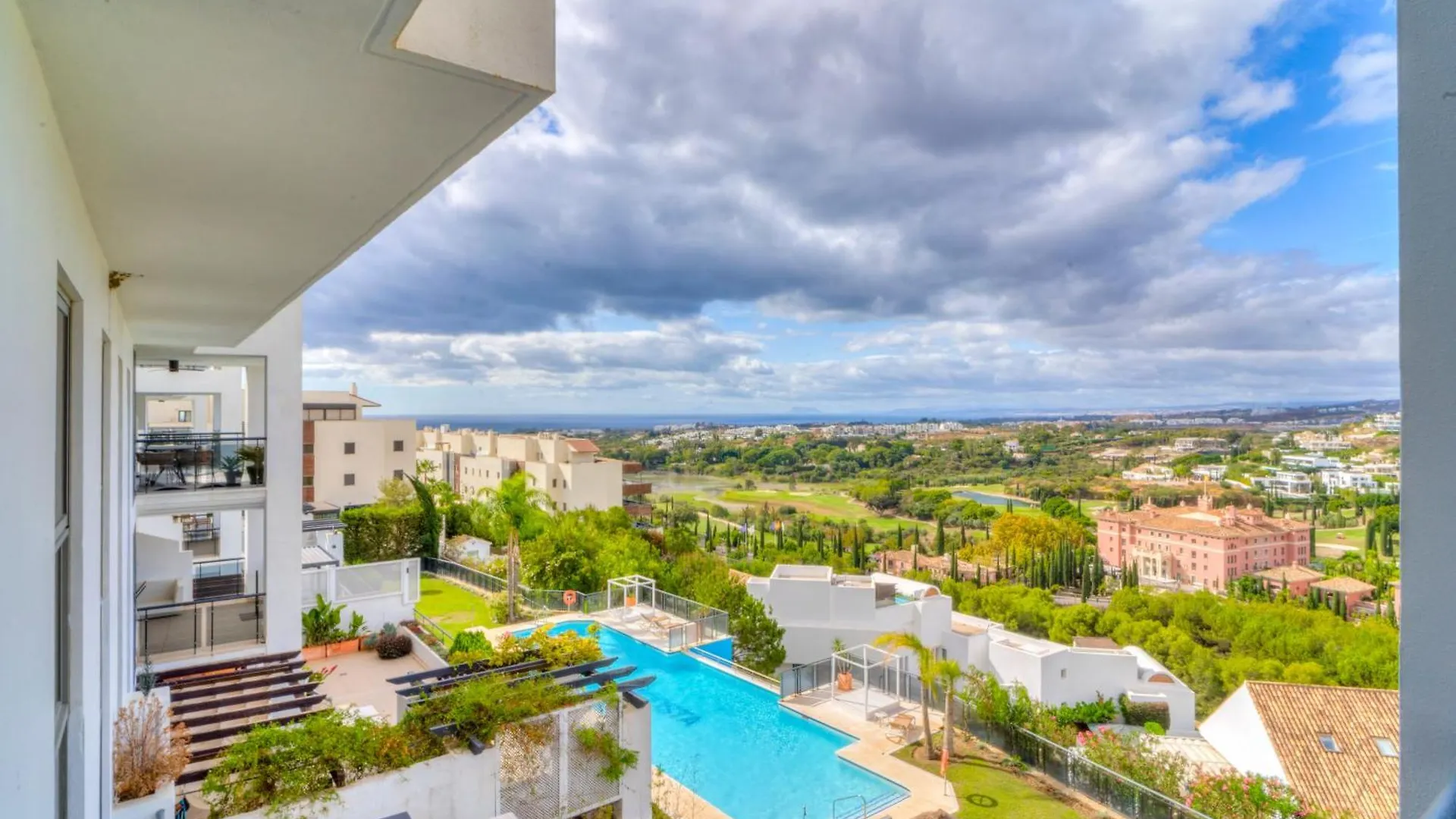 Conde Nest Flat With Wouw Views Apartment Estepona Spain