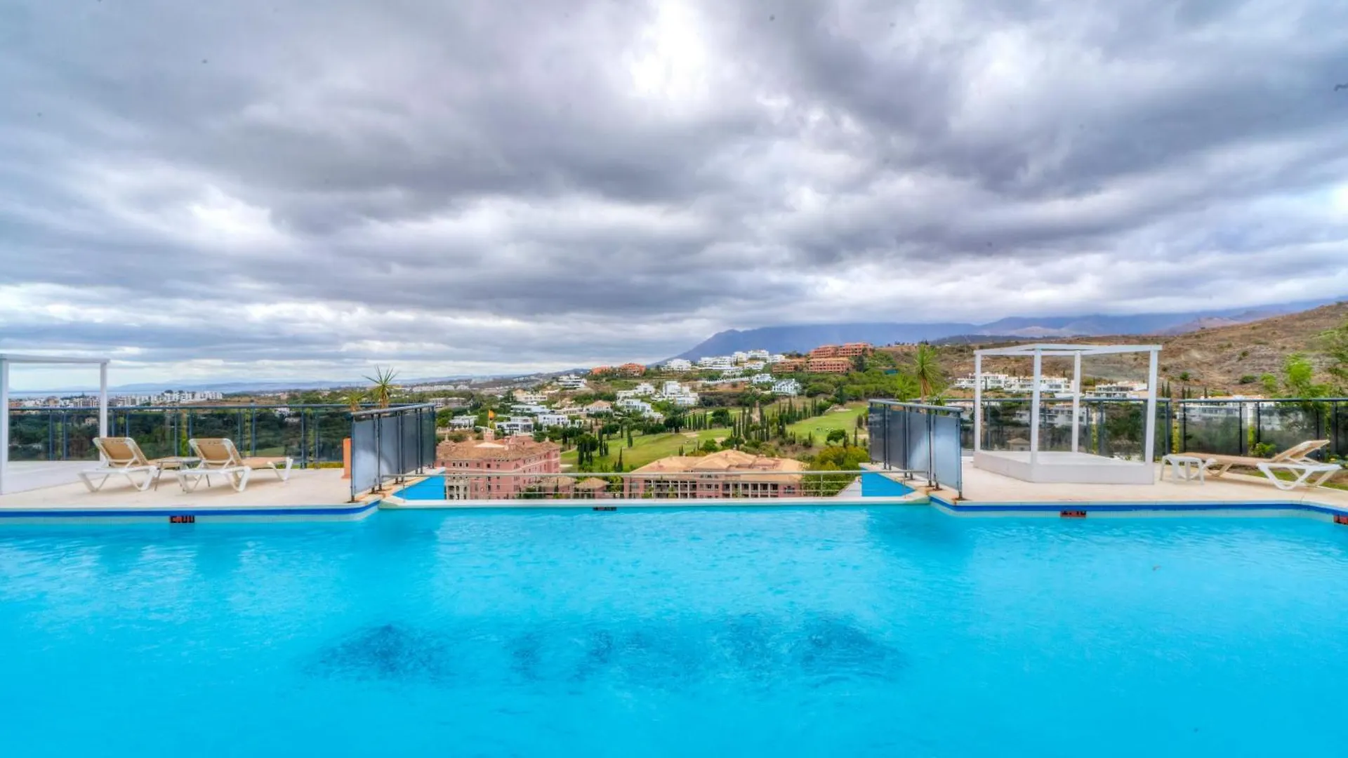 Conde Nest Flat With Wouw Views Apartment Estepona